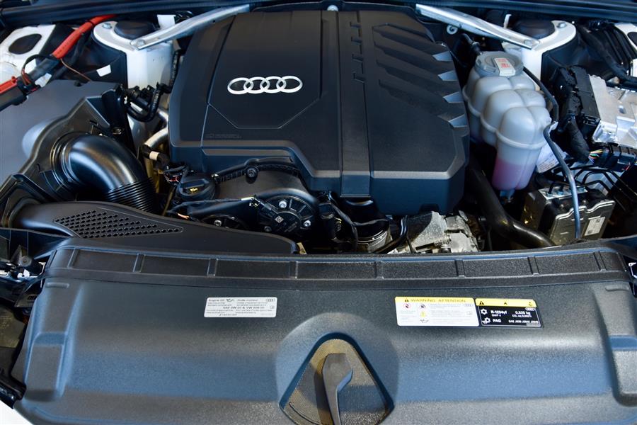 2024 Audi A4 quattro S line Prem Plus 45 TF photo