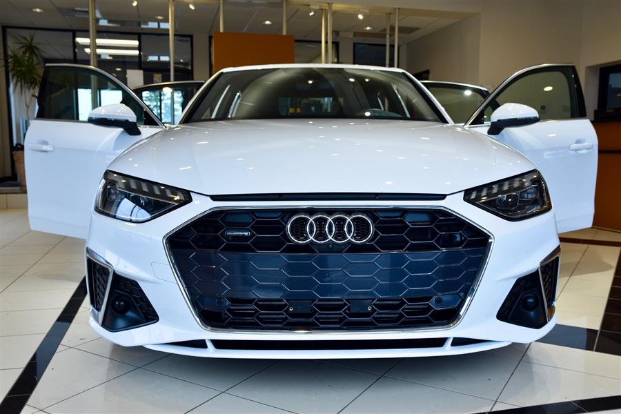 2024 Audi A4 quattro S line Prem Plus 45 TF photo