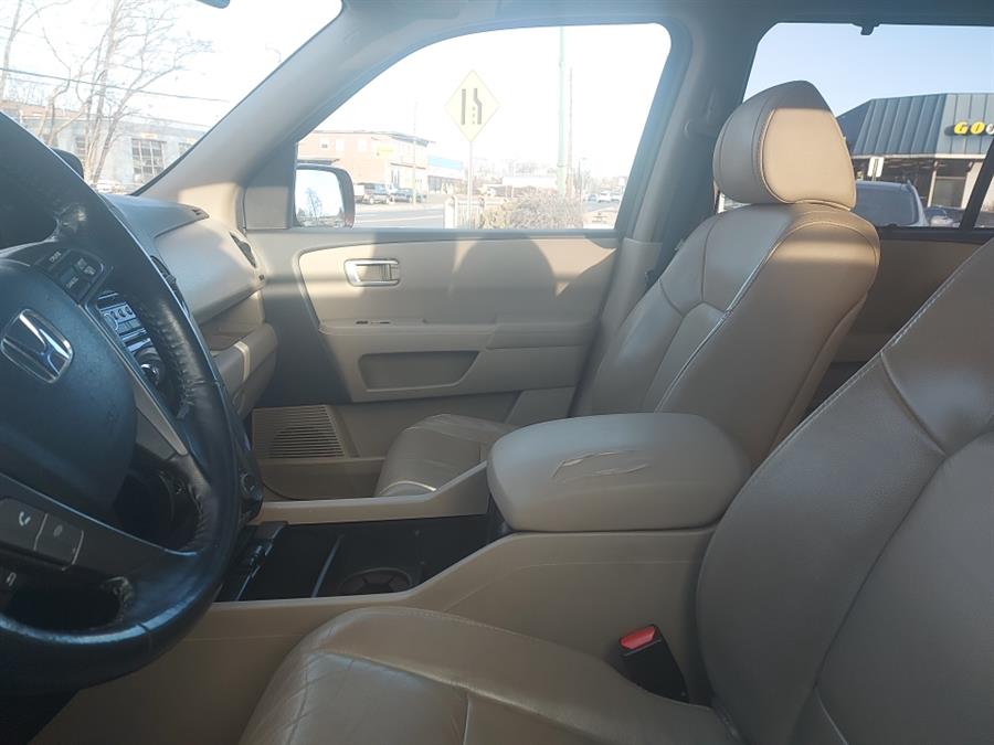 2014 Honda Pilot Touring photo