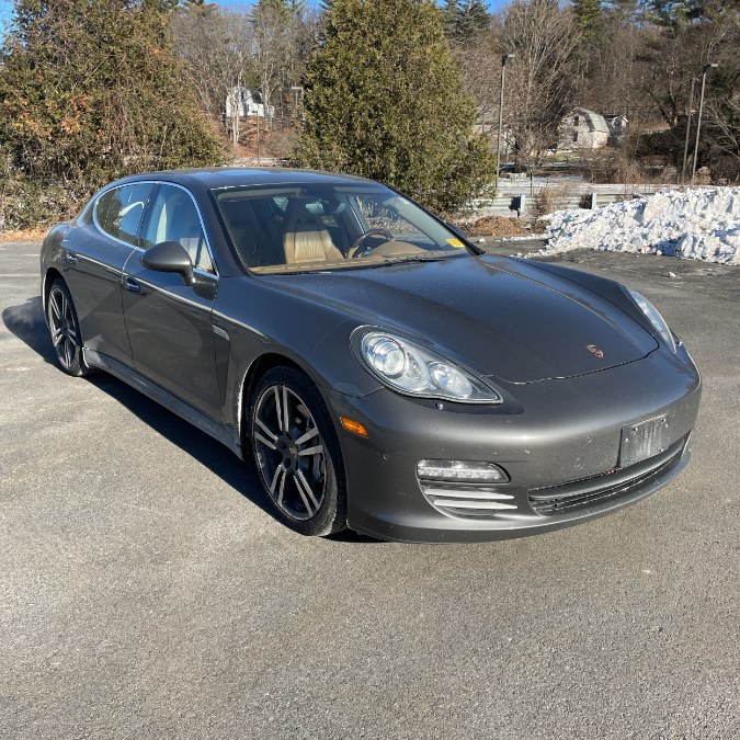 2013 Porsche Panamera 4S photo