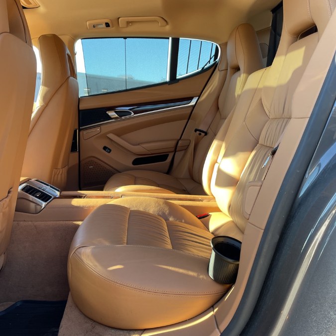 2013 Porsche Panamera 4S photo