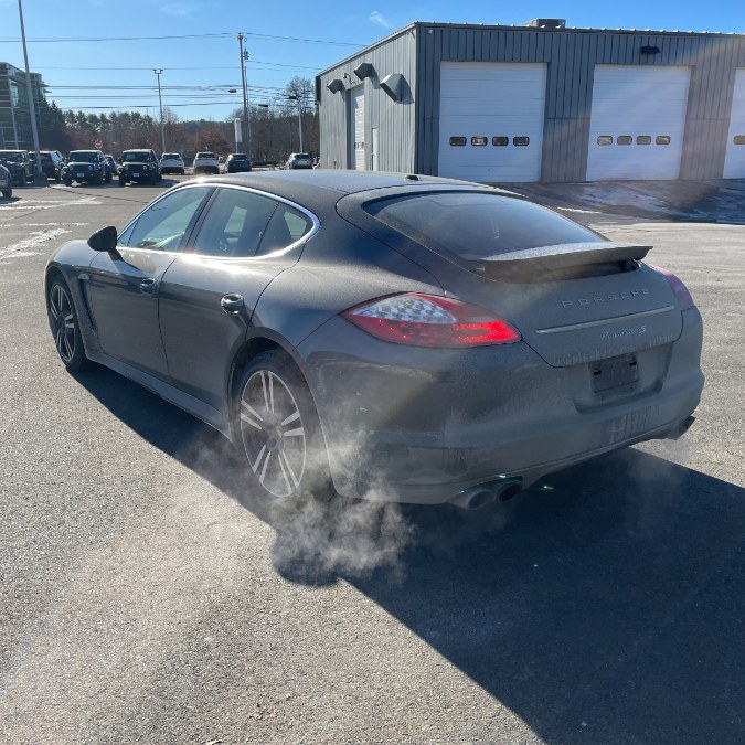 2013 Porsche Panamera 4S photo