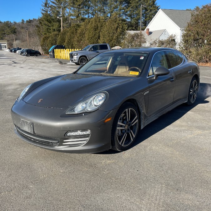 2013 Porsche Panamera 4S photo