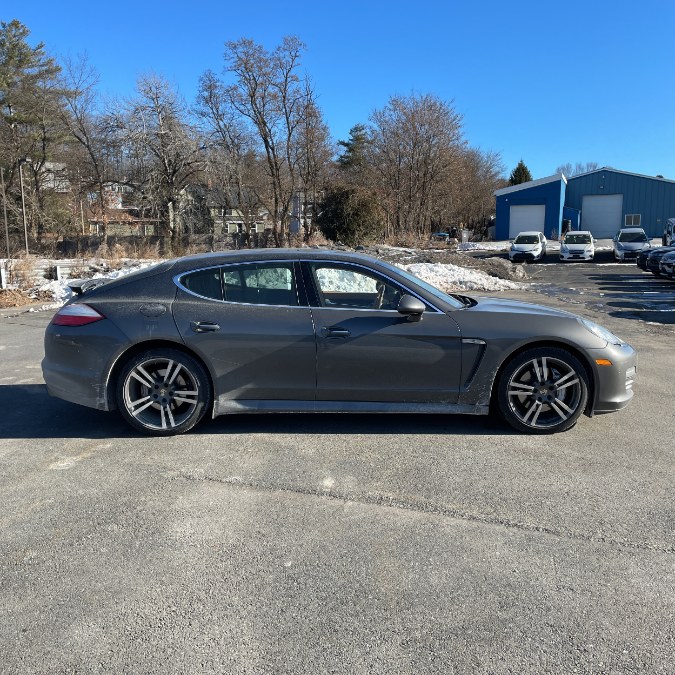 2013 Porsche Panamera 4S photo