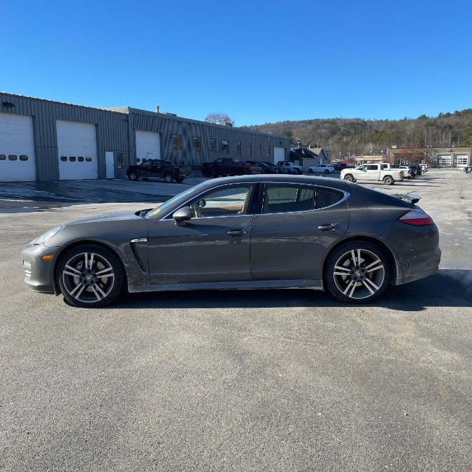 2013 Porsche Panamera 4S photo