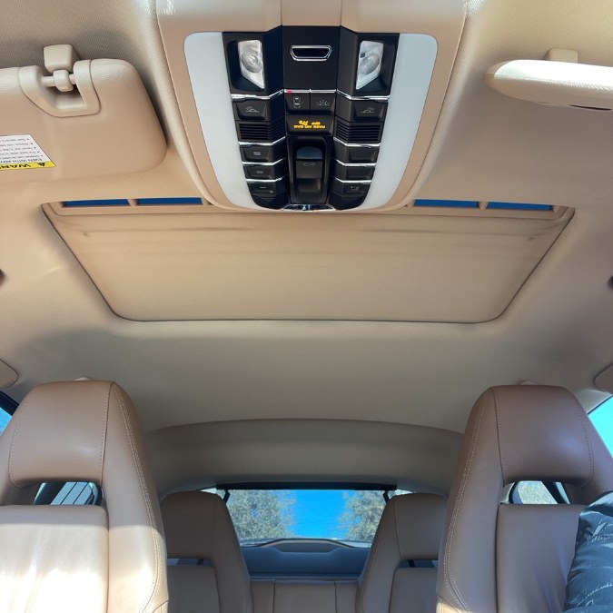 2013 Porsche Panamera 4S photo