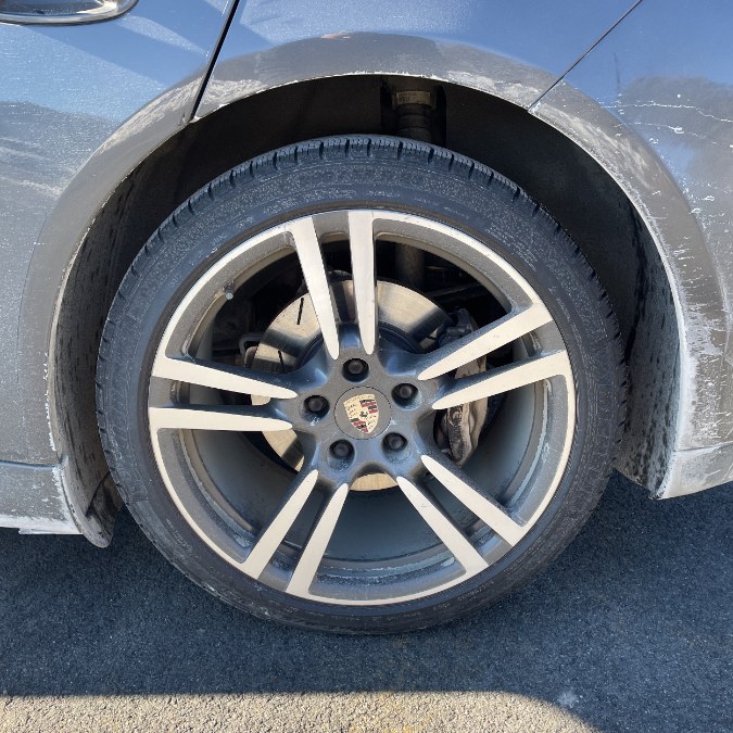 2013 Porsche Panamera 4S photo