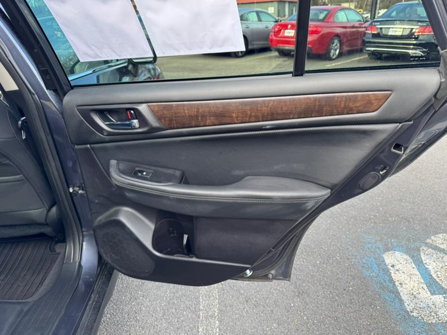 2017 Subaru Outback 2.5i Limited photo