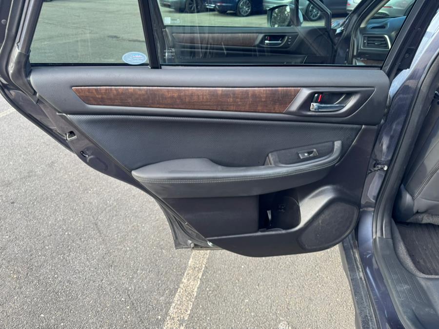 2017 Subaru Outback 2.5i Limited photo