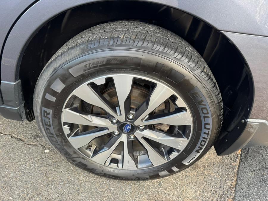 2017 Subaru Outback 2.5i Limited photo