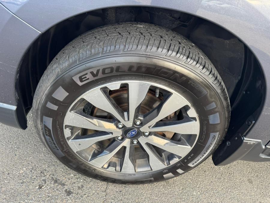 2017 Subaru Outback 2.5i Limited photo