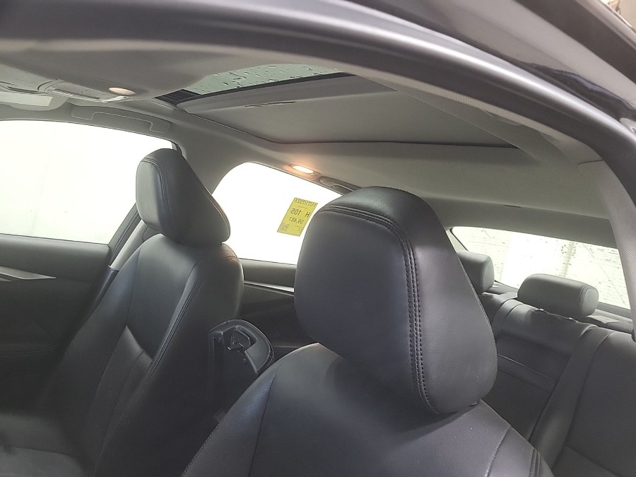 2016 Infiniti Q50 4dr Sdn 3.0t Premium AWD photo