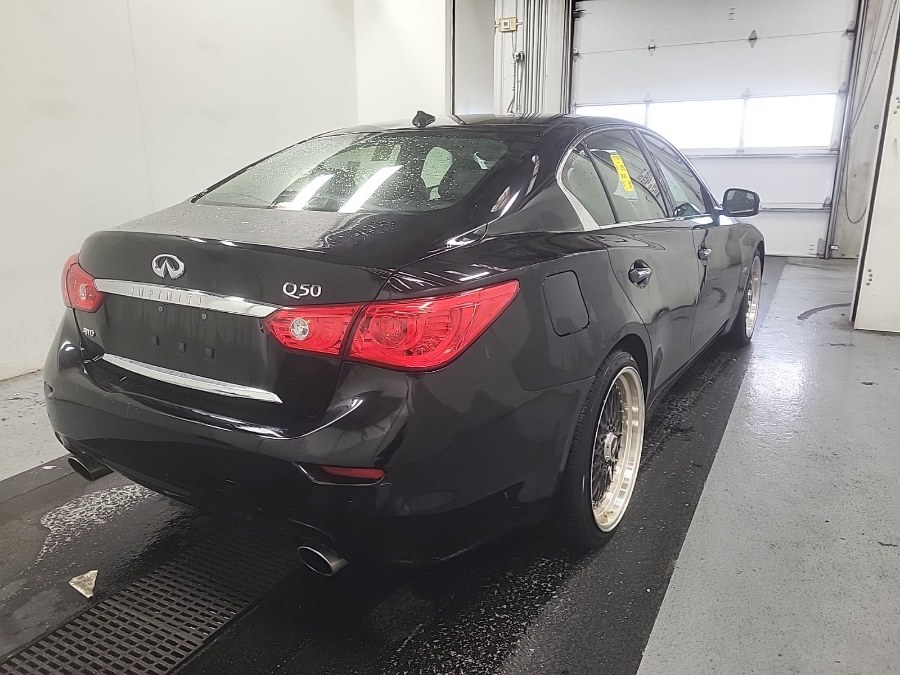 2016 Infiniti Q50 4dr Sdn 3.0t Premium AWD photo