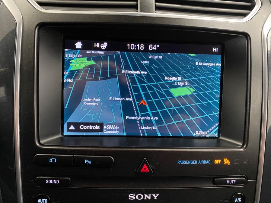 2019 Ford Explorer Sport 4WD photo
