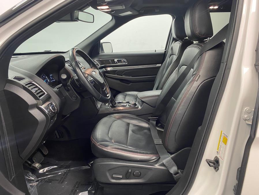2019 Ford Explorer Sport 4WD photo