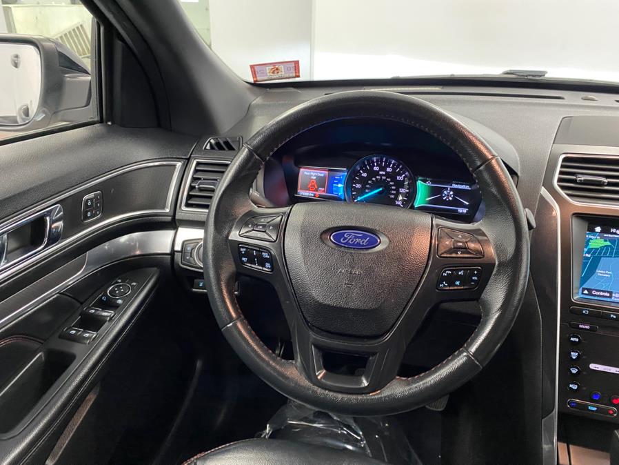 2019 Ford Explorer Sport 4WD photo
