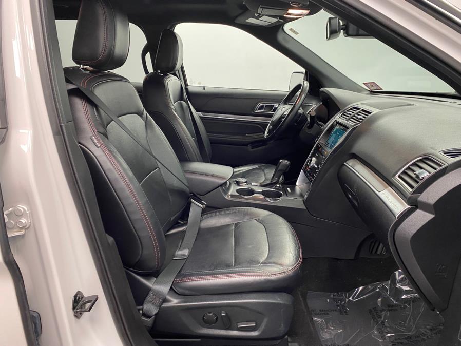 2019 Ford Explorer Sport 4WD photo