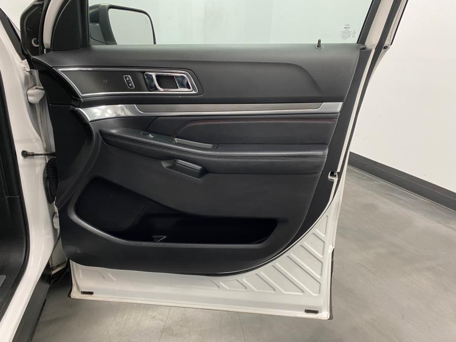 2019 Ford Explorer Sport 4WD photo