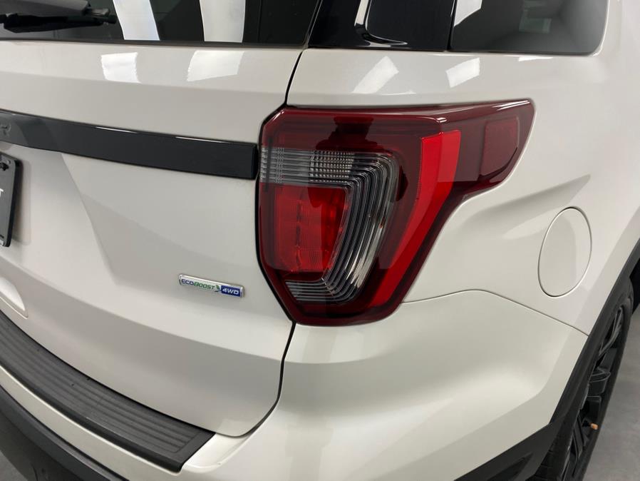 2019 Ford Explorer Sport 4WD photo