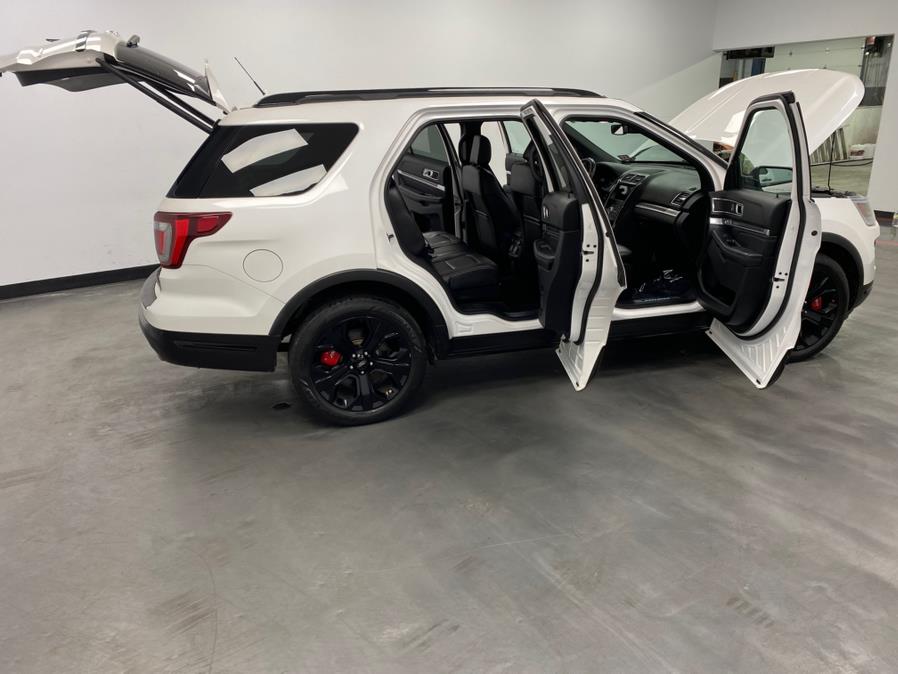 2019 Ford Explorer Sport 4WD photo