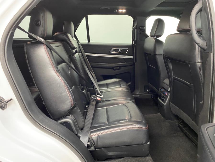 2019 Ford Explorer Sport 4WD photo