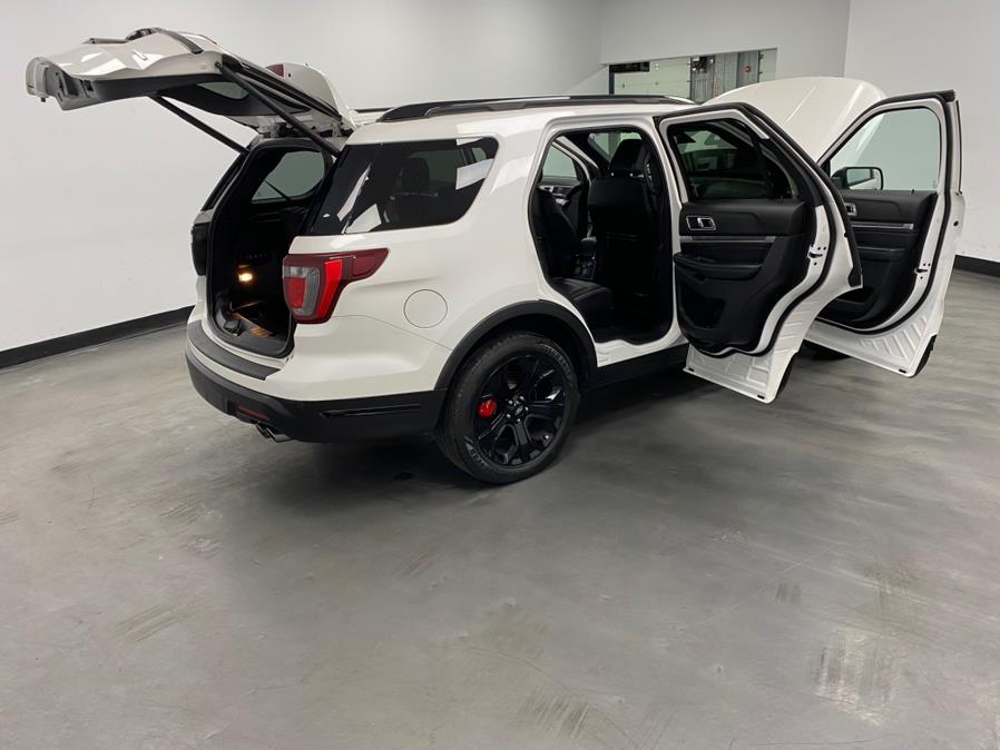 2019 Ford Explorer Sport 4WD photo