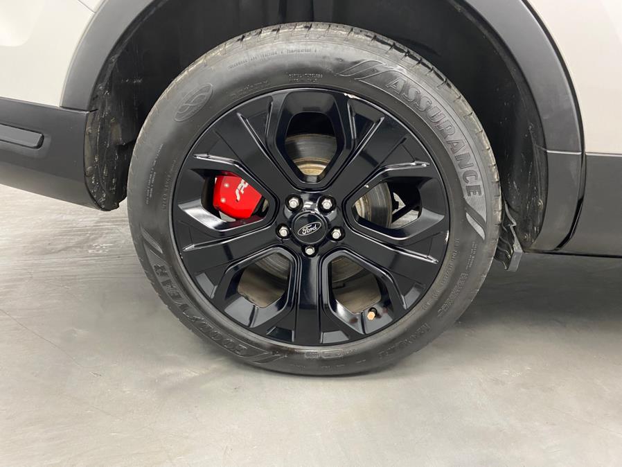 2019 Ford Explorer Sport 4WD photo