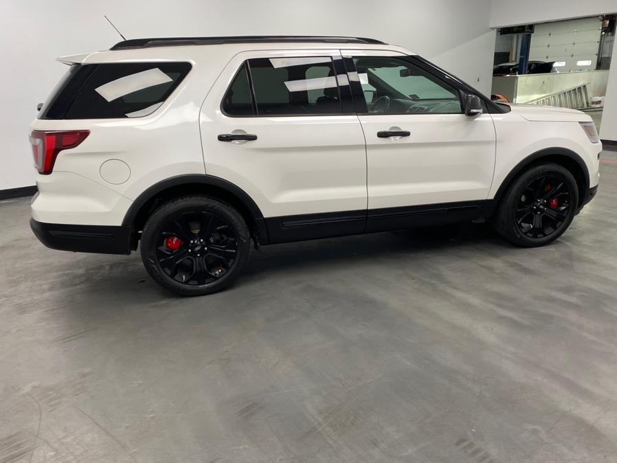 2019 Ford Explorer Sport 4WD photo