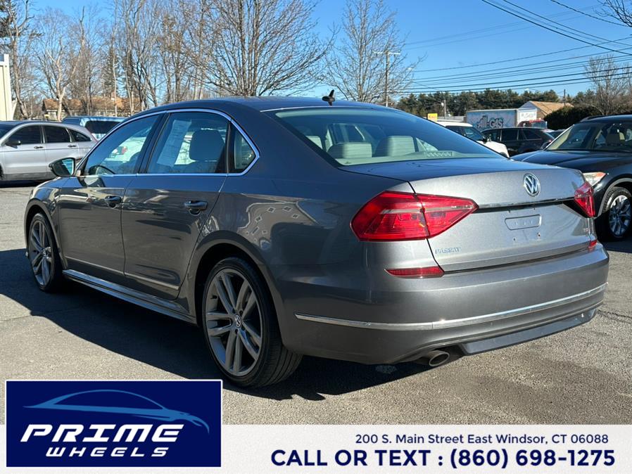 2016 Volkswagen Passat 4dr Sdn 1.8T Auto R-Line PZEV photo