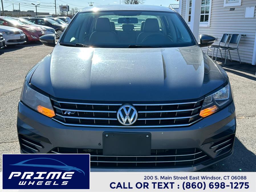 2016 Volkswagen Passat 4dr Sdn 1.8T Auto R-Line PZEV photo