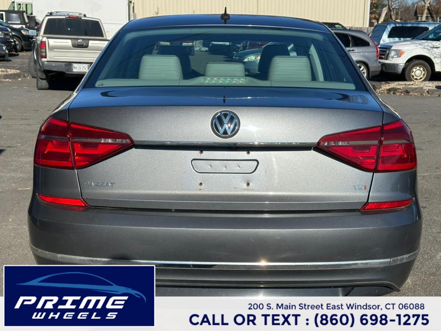 2016 Volkswagen Passat 4dr Sdn 1.8T Auto R-Line PZEV photo