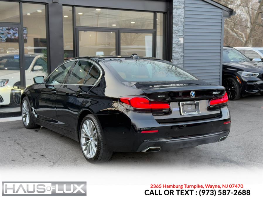2021 BMW 5-Series 530i xDrive Sedan photo