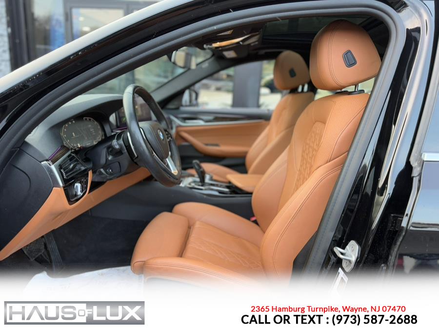 2021 BMW 5-Series 530i xDrive Sedan photo