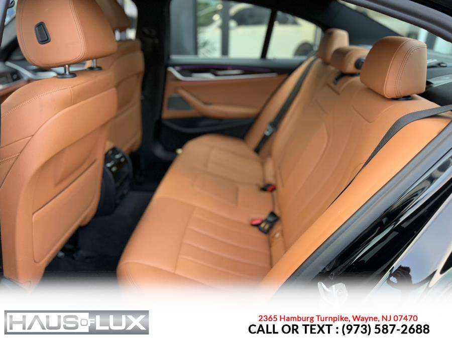 2021 BMW 5-Series 530i xDrive Sedan photo