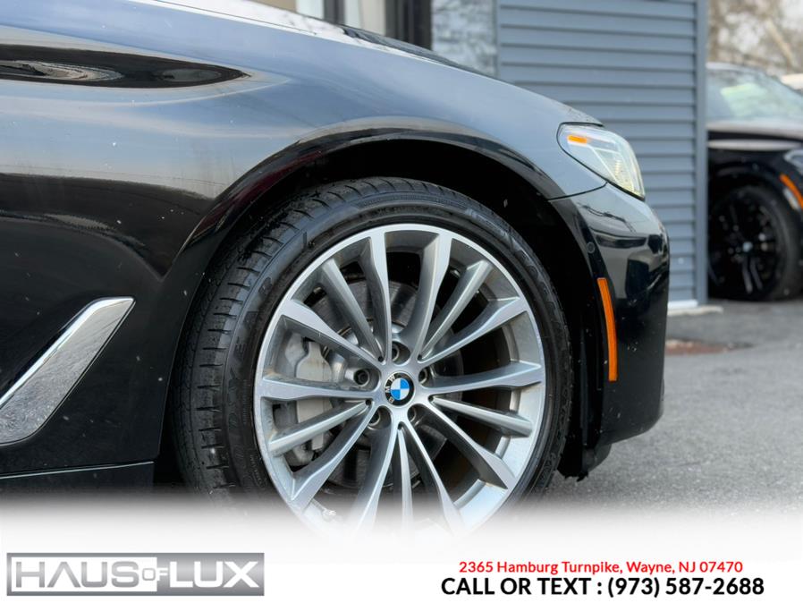 2021 BMW 5-Series 530i xDrive Sedan photo