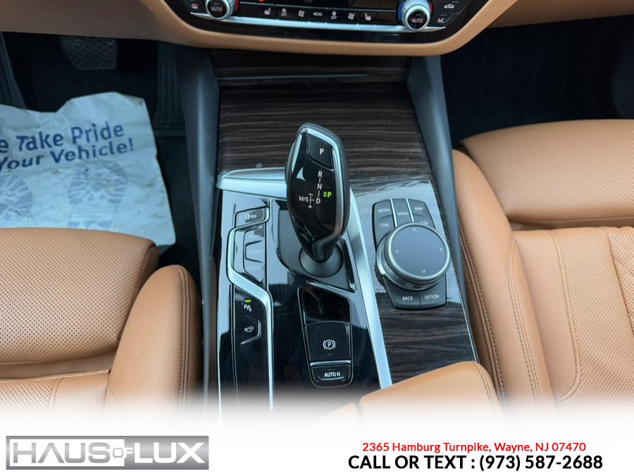 2021 BMW 5-Series 530i xDrive Sedan photo