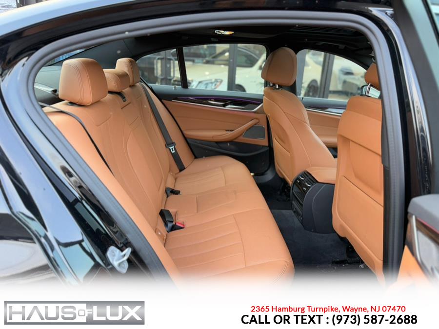 2021 BMW 5-Series 530i xDrive Sedan photo