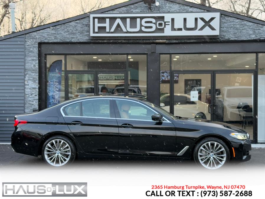 2021 BMW 5-Series 530i xDrive Sedan photo