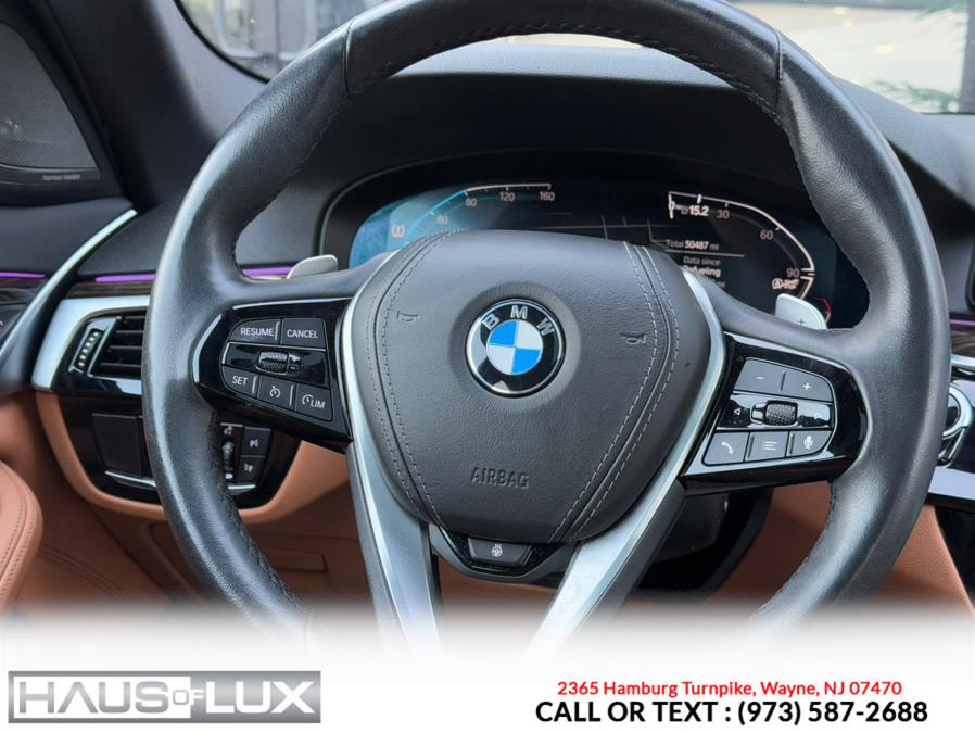 2021 BMW 5-Series 530i xDrive Sedan photo