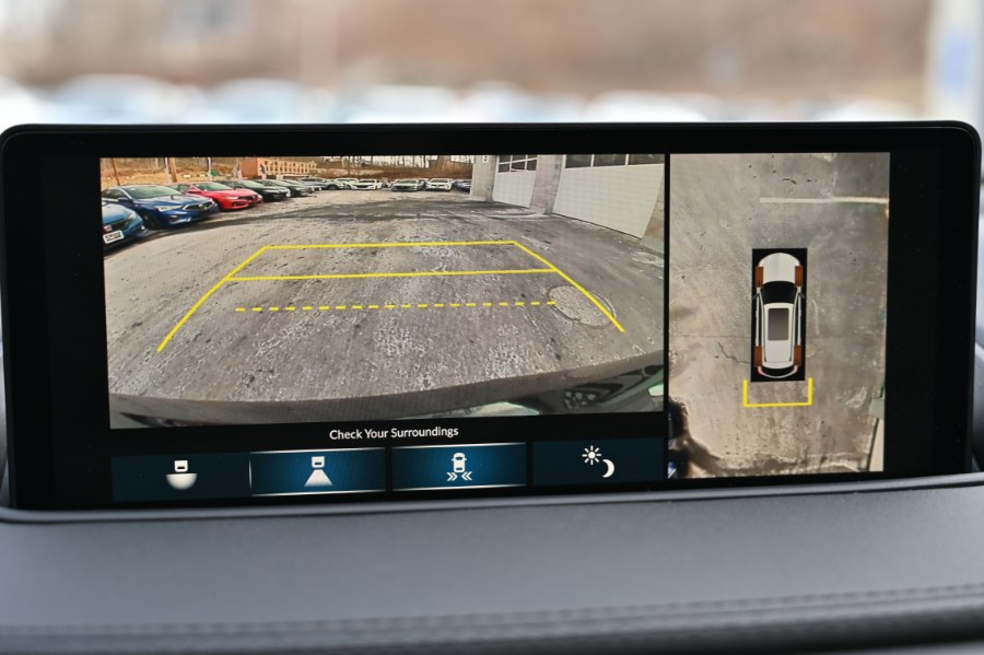 2022 Acura MDX SH-AWD w/Advance Package photo