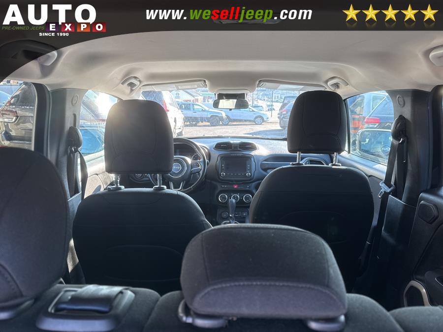 2015 Jeep Renegade 4WD 4dr Latitude photo