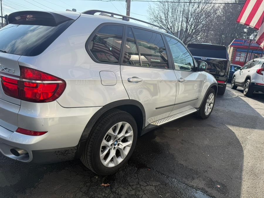 2011 BMW X5 xDrive35i photo