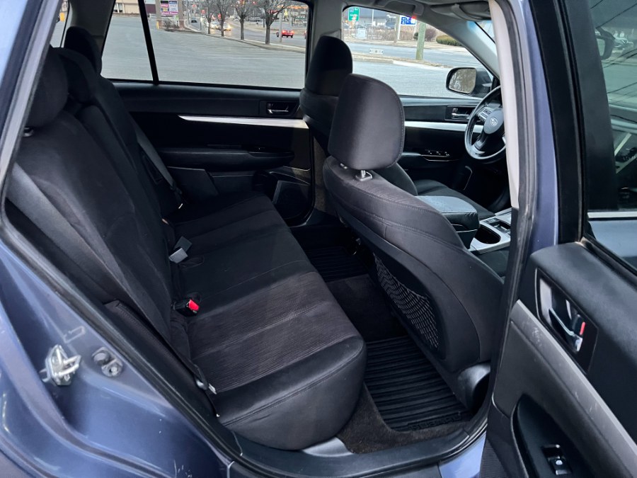 2014 Subaru Outback 2.5i Premium photo