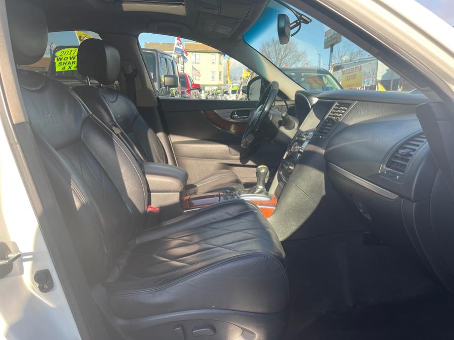 2010 Infiniti FX35 photo