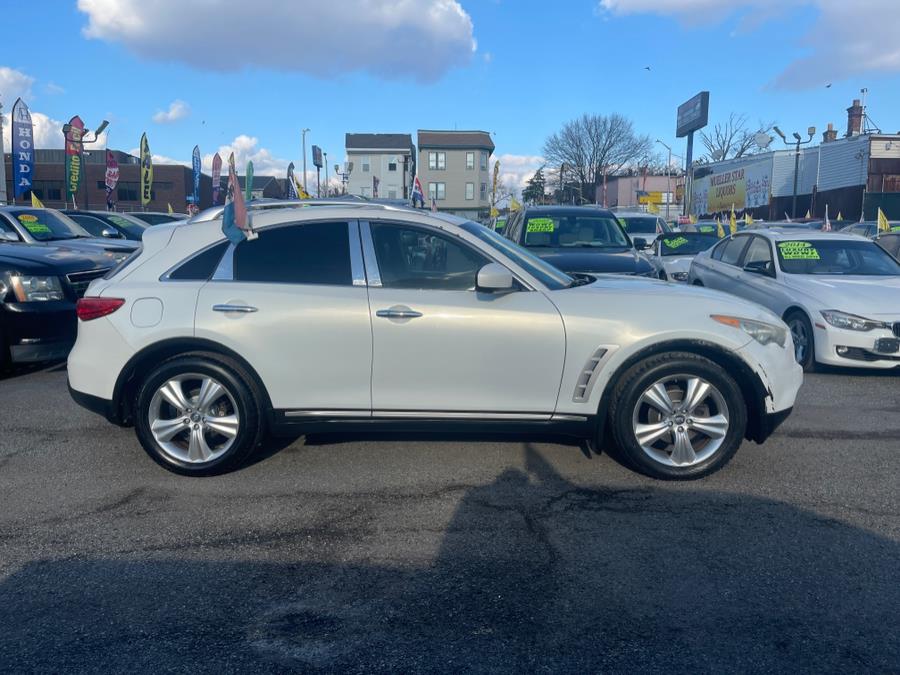 2010 Infiniti FX35 photo