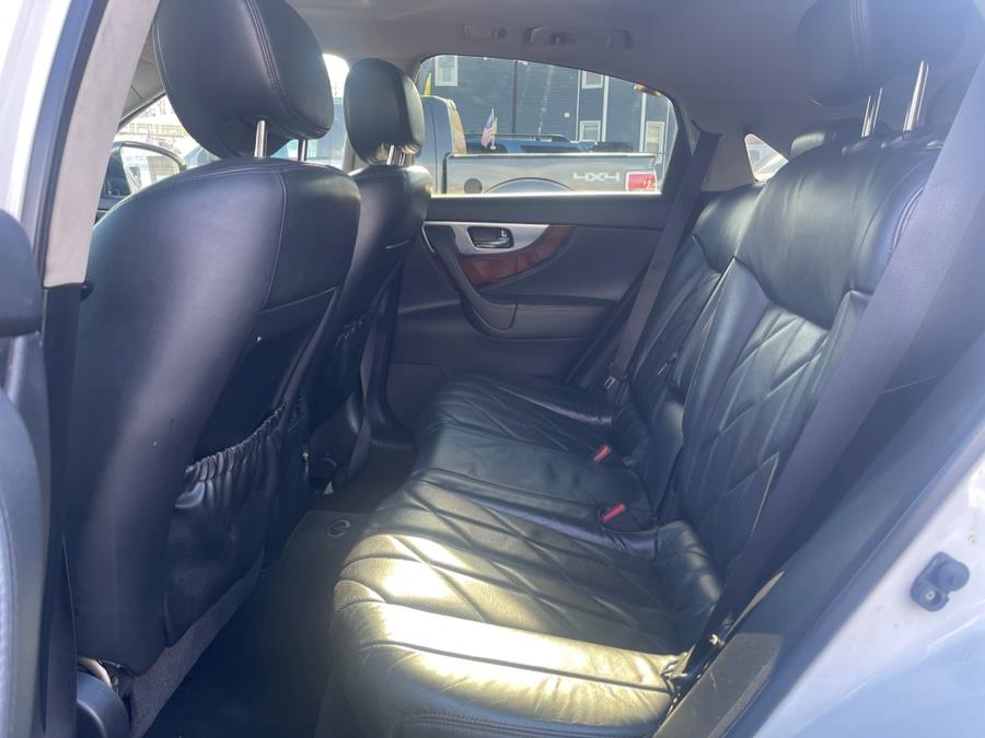 2010 Infiniti FX35 photo