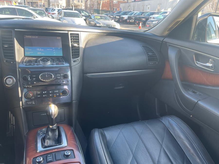 2010 Infiniti FX35 photo