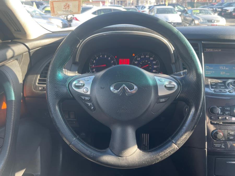 2010 Infiniti FX35 photo