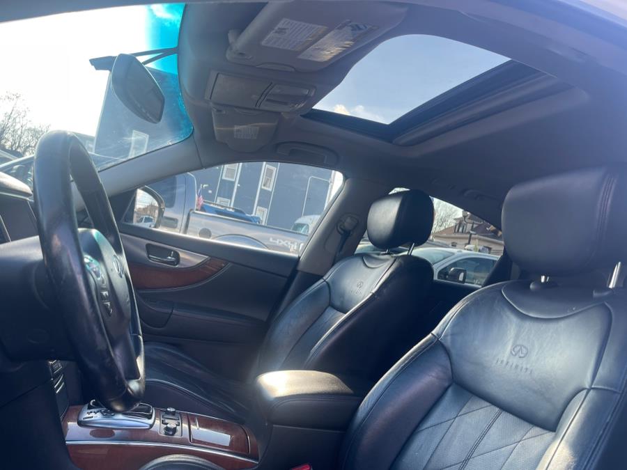 2010 Infiniti FX35 photo