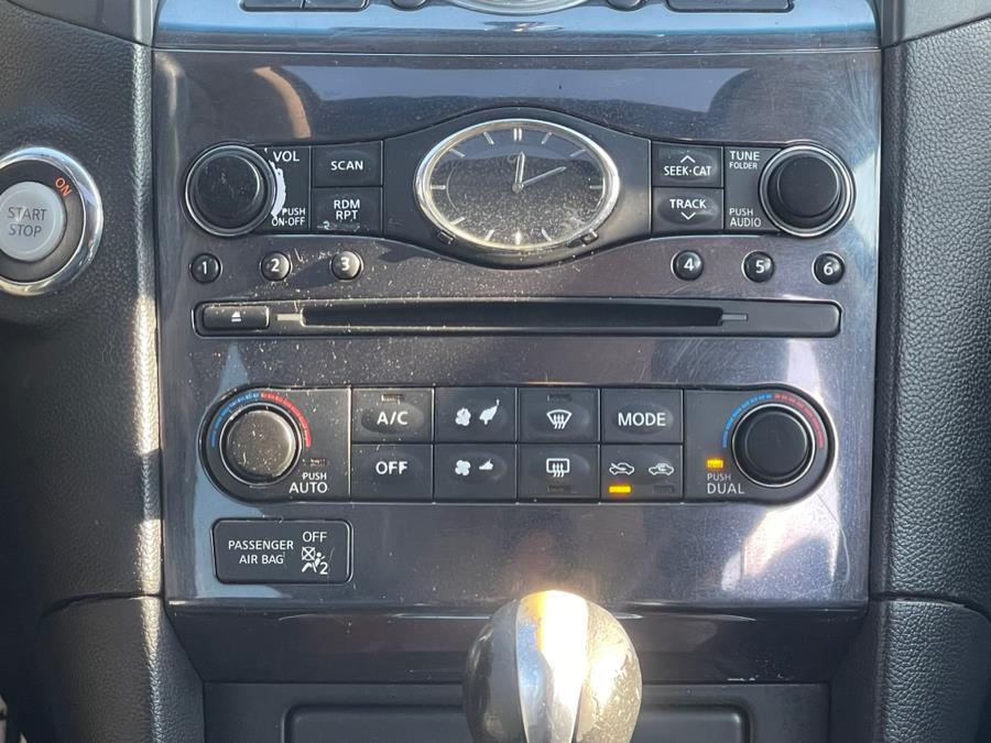 2010 Infiniti FX35 photo